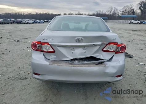 2013 Toyota Corolla Base z USA, uszkodzony, nr VIN 2T1BU4EE9DC089538